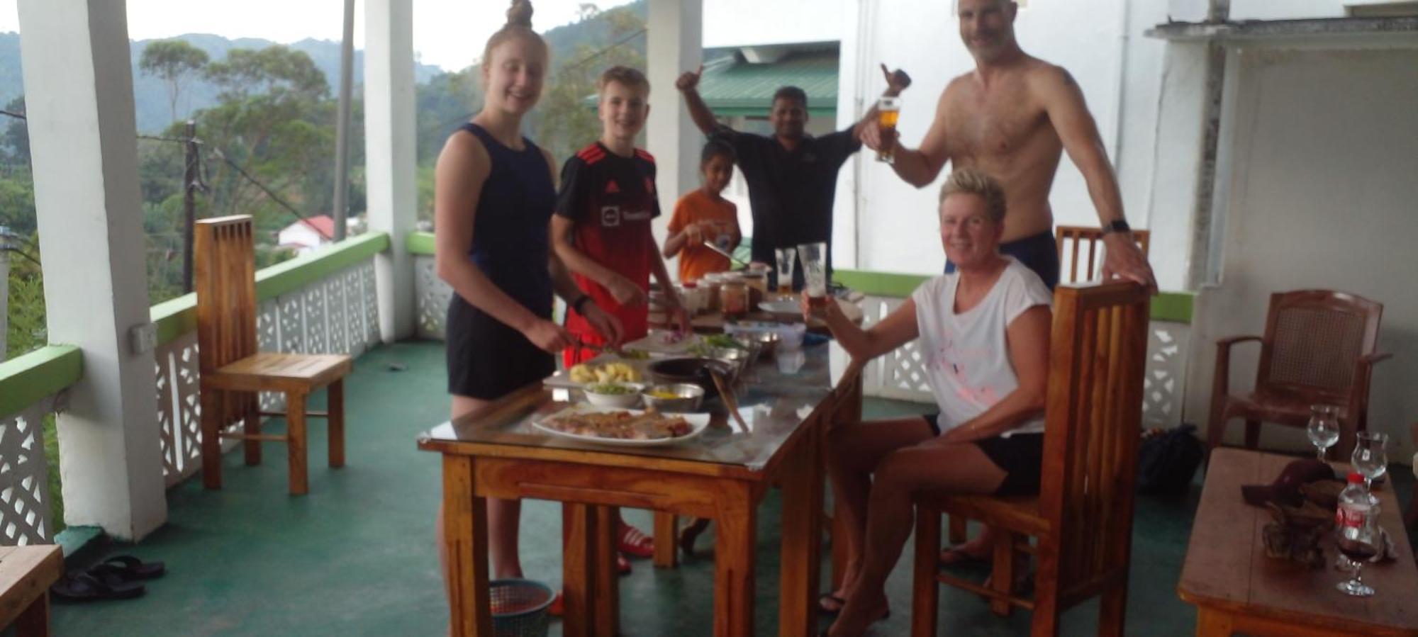 Richard Homestay Ella Exteriör bild